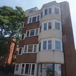 Flat to rent in Windsor Road, Slough SL1