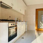 Rent 2 bedroom apartment of 80 m² in Vila Nova de Gaia