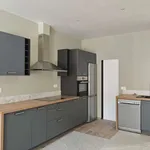 Rent 4 bedroom apartment of 80 m² in Marseille