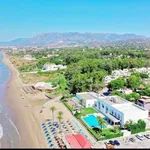 Rent 2 bedroom apartment of 129 m² in Marbella