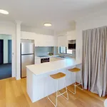 Rent a room in Broadbeach