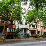 Huur 8 slaapkamer huis van 399 m² in Woluwe-Saint-Lambert