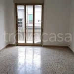 Affitto 3 camera appartamento di 100 m² in Caltanissetta