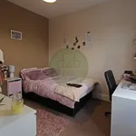 Rent 4 bedroom flat in Leeds