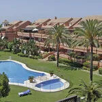 Rent 2 bedroom apartment of 120 m² in Puerto Banús