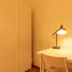 Rent a room of 160 m² in Lisboa