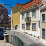 Rent 3 bedroom apartment of 1292 m² in Lisbon