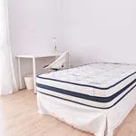 Rent a room in seville