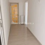 Rent 2 bedroom apartment of 90 m² in Andria