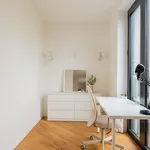 Rent 3 bedroom apartment of 64 m² in Berlin