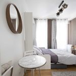 Rent 1 bedroom apartment of 15 m² in Paris