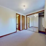 Rent 2 bedroom flat in Glasgow  West