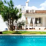 Alquilo 2 dormitorio casa de 250 m² en Marbella