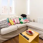 Rent 4 bedroom apartment in Madrid