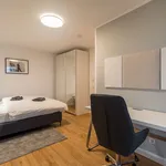 Miete 2 Schlafzimmer wohnung von 79 m² in Berlin