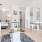 Rent 1 bedroom apartment of 40 m² in Dusseldorf