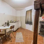 Rent 2 bedroom house of 90 m² in Ourém