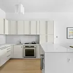 Rent 2 bedroom apartment of 159 m² in New York City