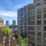 Appartement de 828 m² avec 2 chambre(s) en location à Vancouver