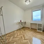 Rent 4 bedroom apartment of 87 m² in Split