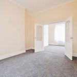 Rent 3 bedroom flat in North East England