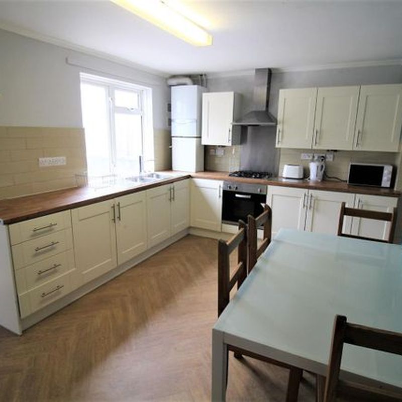 Terraced house to rent in Blossom Square, Portsmouth PO1 Portsea