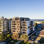 Rent 2 bedroom apartment in Wollongong