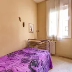 Rent 4 bedroom apartment in Barcelona