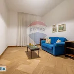 Rent 4 bedroom apartment of 109 m² in Bari