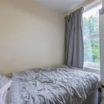 Rent 3 bedroom flat in West Midlands