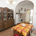 Rent 4 bedroom apartment of 70 m² in Genoa