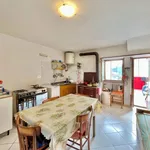 Rent 3 bedroom house of 70 m² in Traves