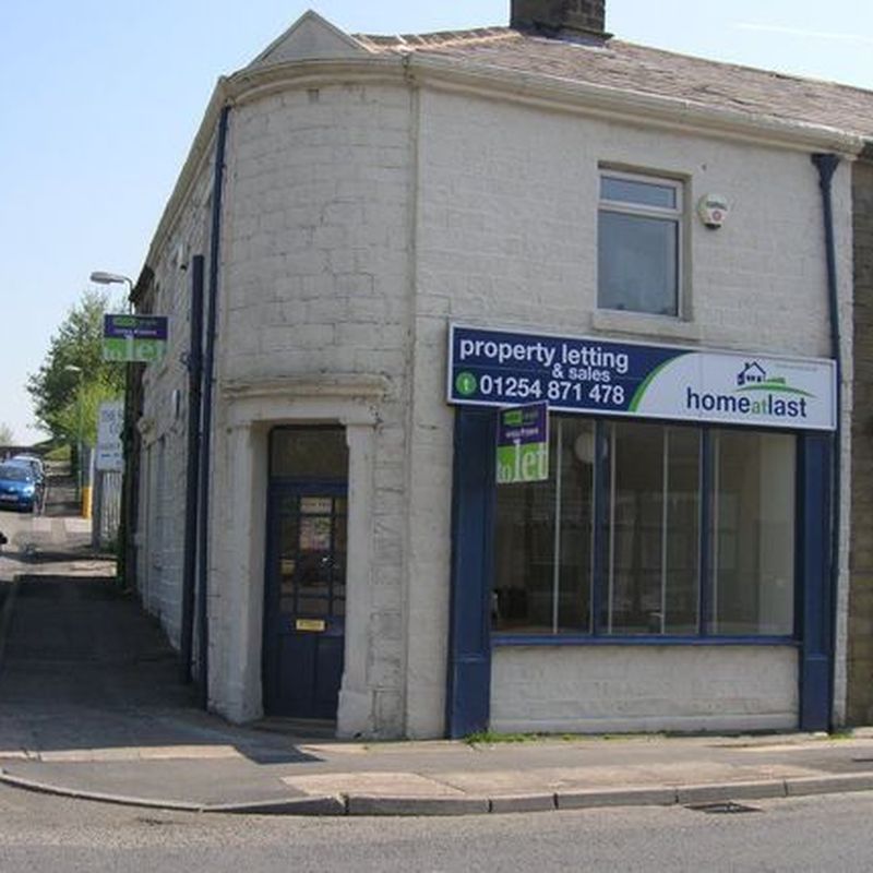 Terraced house to rent in Whalley Road, Clayton Le Moors, Accrington BB5