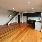 Rent 3 bedroom apartment in Oakleigh