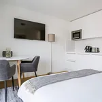 Rent 1 bedroom apartment of 22 m² in Zürich