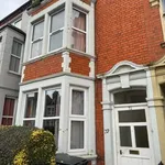 Rent 7 bedroom house in East Midlands