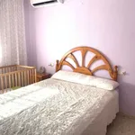 Alquilo 2 dormitorio apartamento de 80 m² en Rincón de la Victoria (Avda mediterráneo)