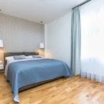 Pronajměte si 2 ložnic/e byt o rozloze 126 m² v Prague