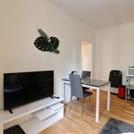 Rent 2 bedroom apartment of 32 m² in Paris