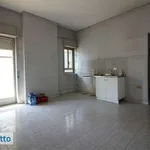 Affitto 6 camera appartamento di 180 m² in Catania