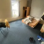 Rent 5 bedroom house in Swansea