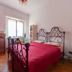 Rent 3 bedroom apartment of 80 m² in Milano