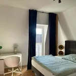 Miete 3 Schlafzimmer wohnung von 80 m² in Frankfurt am Main