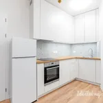 Pronajměte si 3 ložnic/e byt o rozloze 83 m² v Prague