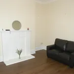 Rent 2 bedroom flat in Aberdeen