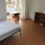 Rent 7 bedroom flat in Wales