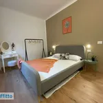 Rent 2 bedroom apartment of 91 m² in Genoa