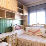 Rent a room of 76 m² in madrid