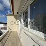 Rent 4 bedroom house of 330 m² in Almada