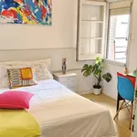 Rent 4 bedroom apartment in Barcelona